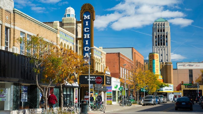 2. Ann Arbor, Michigan • Registered nurses: 25 per 1,000 people (total: 9,340) • Registered nurse, annual median wage: $77,050 • All health care workers: 29.1 per 1,000 people (total: 14,000) • Total population: 370,963 • 65 and older population: 13.8% (total: 125,501) • Confirmed COVID-19 cases as of Dec 1, 2020: 2,862 per 100,000 people (total: 10,474) • Confirmed COVID-19 deaths as of Dec 1, 2020: 37 per 100,000 people (total: 135)