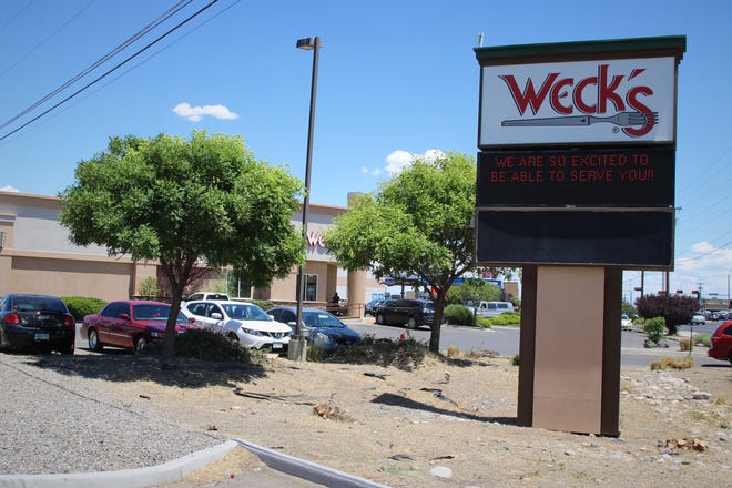 The Farmington location of Weck's restaurant and another one in Santa Fe, both owned by Michael Dennis, have closed after keeping their dining rooms open earlier this week in defiance of the governor's public health orders.